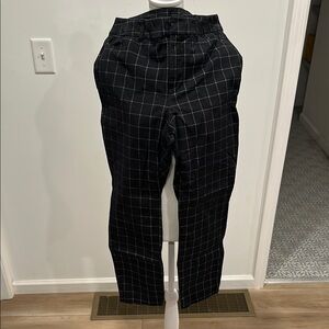 Old Navy Black Skinny Pants with Tailored Fit